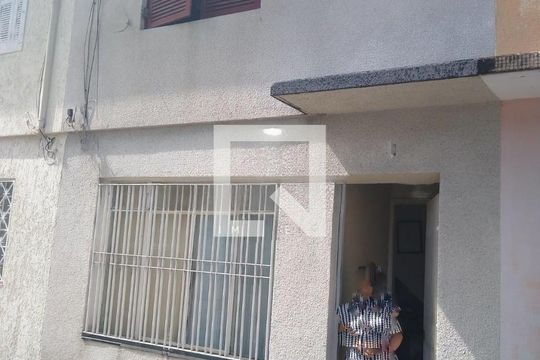 Casa para alugar com 2 quartos, 205m² em Vila Oratorio, São Paulo