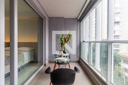 Varanda de kitnet/studio para alugar com 1 quarto, 33m² em Jardim Paulistano, São Paulo