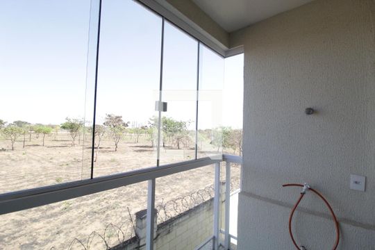 Sacada de apartamento para alugar com 3 quartos, 71m² em Laranjeiras, Uberlândia