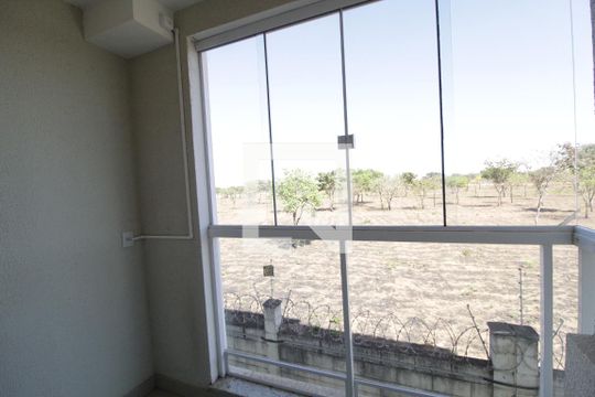 Sacada de apartamento para alugar com 3 quartos, 71m² em Laranjeiras, Uberlândia