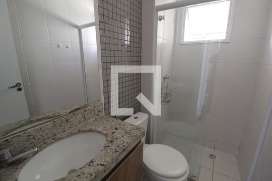Banheiro Social de apartamento para alugar com 3 quartos, 71m² em Laranjeiras, Uberlândia