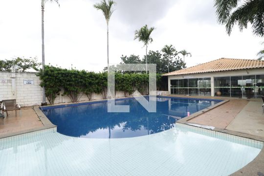 Área comum - Piscina de apartamento para alugar com 3 quartos, 71m² em Laranjeiras, Uberlândia