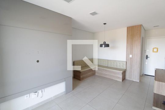 Sala de apartamento para alugar com 3 quartos, 71m² em Laranjeiras, Uberlândia