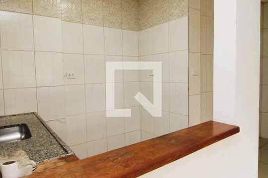 Cozinha de casa para alugar com 2 quartos, 100m² em Vila Gustavo, São Paulo