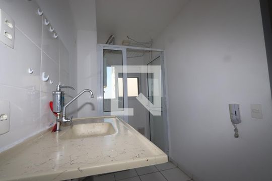 Cozinha de apartamento para alugar com 1 quarto, 37m² em Quinta da Paineira, São Paulo