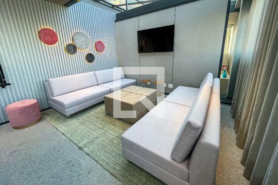 Área comum de kitnet/studio para alugar com 1 quarto, 24m² em Pinheiros, São Paulo