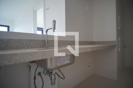 Cozinha de apartamento à venda com 1 quarto, 43m² em Petrópolis, Porto Alegre