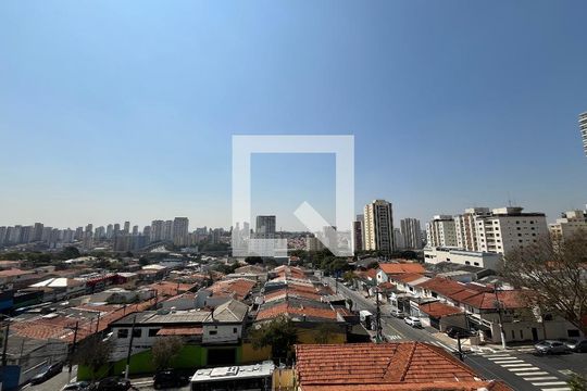 Vista do Quarto 1 de apartamento para alugar com 2 quartos, 60m² em Vila Alexandria, São Paulo