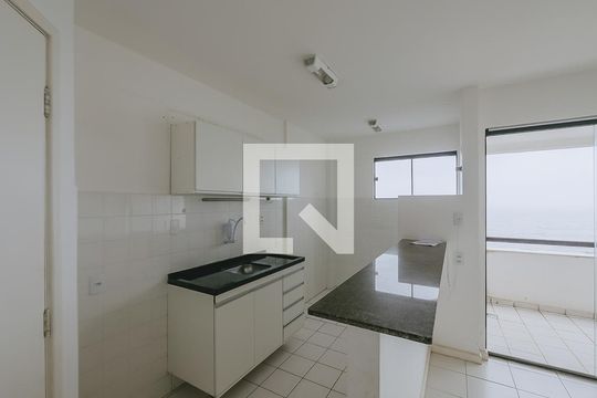 Cozinha de apartamento para alugar com 2 quartos, 60m² em Rio Vermelho, Salvador