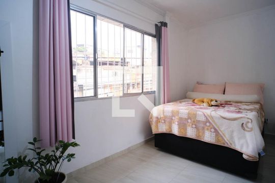 Quarto de casa para alugar com 2 quartos, 60m² em Parque Císper, São Paulo