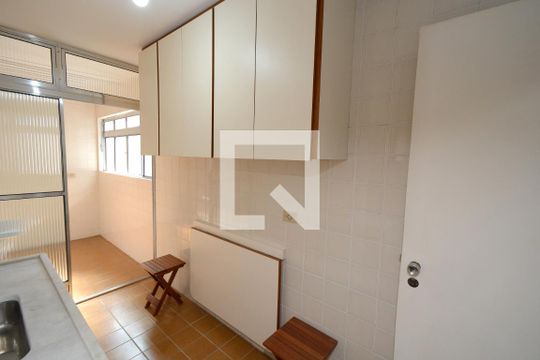 Cozinha de apartamento para alugar com 3 quartos, 62m² em Jardim Umuarama, São Paulo