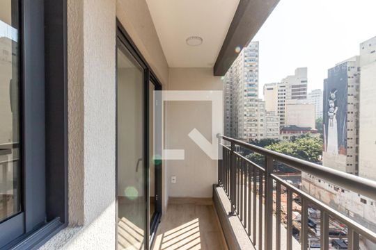 Varanda de kitnet/studio à venda com 1 quarto, 26m² em República, São Paulo