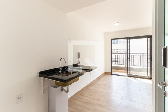 Cozinha de kitnet/studio à venda com 1 quarto, 26m² em República, São Paulo