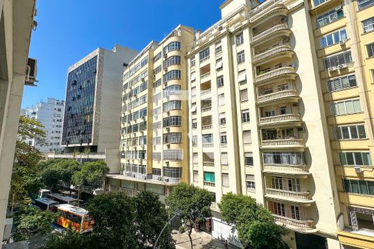 Sala - Vista de apartamento à venda com 1 quarto, 55m² em Copacabana, Rio de Janeiro