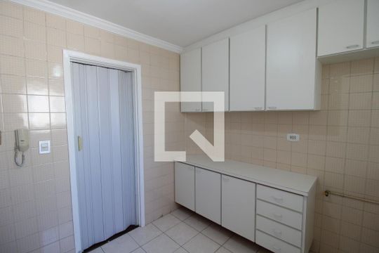 Cozinha de apartamento para alugar com 2 quartos, 70m² em Parada Inglesa, São Paulo