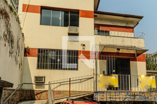 Fachada de casa para alugar com 5 quartos, 210m² em Higienópolis, São Paulo
