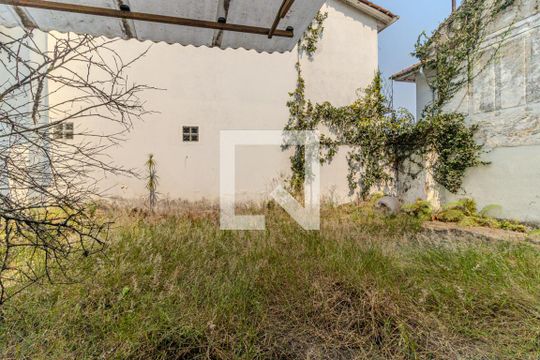 Quintal de casa para alugar com 5 quartos, 210m² em Higienópolis, São Paulo