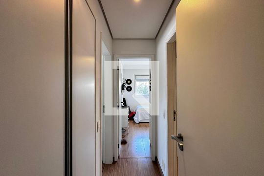 Coredor Suítes de apartamento à venda com 3 quartos, 134m² em Cidade Monções, São Paulo
