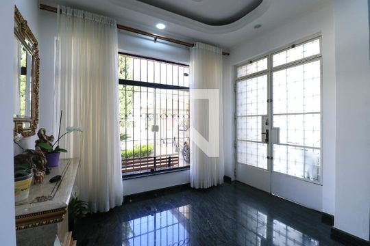 Detalhe Sala de casa à venda com 4 quartos, 650m² em Alto da Lapa, São Paulo