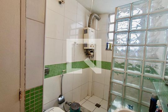 Banheiro social de apartamento para alugar com 4 quartos, 144m² em Ipanema, Rio de Janeiro