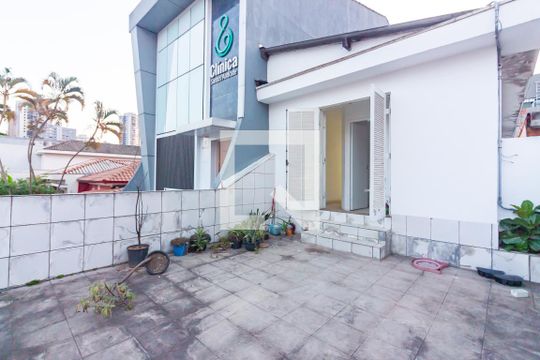 Sacada de casa para alugar com 3 quartos, 250m² em Centro, Osasco