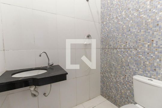 Banheiro de apartamento para alugar com 1 quarto, 30m² em Parque Paineiras, São Paulo