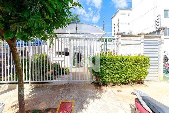Fachada de apartamento para alugar com 2 quartos, 38m² em Jardim Casablanca, São Paulo