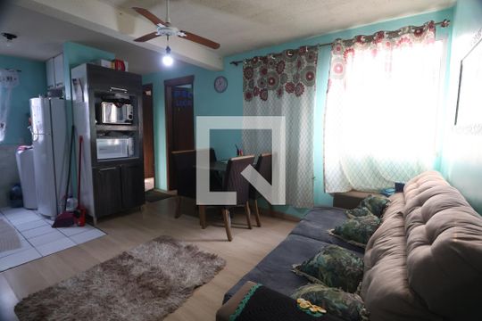 Sala de apartamento à venda com 2 quartos, 44m² em Rio Branco, Canoas