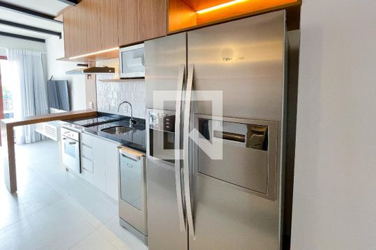 Cozinha de kitnet/studio à venda com 1 quarto, 54m² em Jardim das Bandeiras, São Paulo