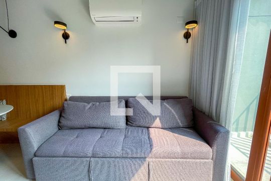 Sala de kitnet/studio à venda com 1 quarto, 54m² em Jardim das Bandeiras, São Paulo
