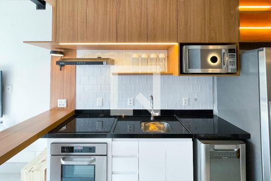 Cozinha de kitnet/studio à venda com 1 quarto, 54m² em Jardim das Bandeiras, São Paulo