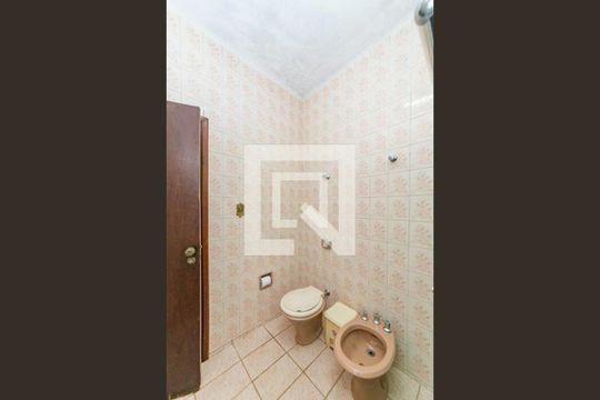 Casa para alugar com 5 quartos, 384m² em Barreiro, Belo Horizonte