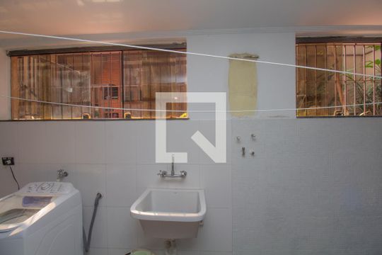 Área de Serviço de casa à venda com 4 quartos, 434m² em Jardim Avelino, São Paulo