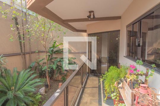 Varanda de casa à venda com 4 quartos, 434m² em Jardim Avelino, São Paulo
