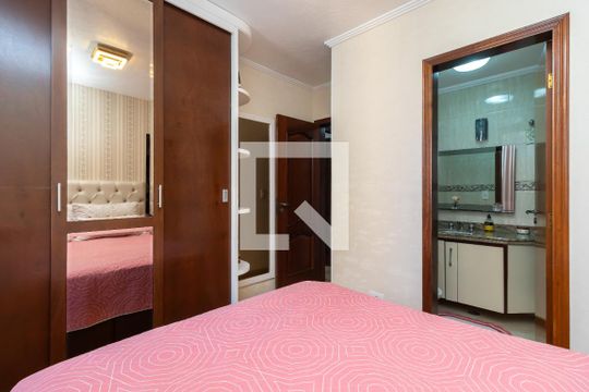 Quarto  de apartamento à venda com 4 quartos, 156m² em Vila Barbosa, São Paulo