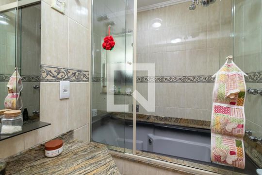 Banheiro Quarto  de apartamento à venda com 4 quartos, 156m² em Vila Barbosa, São Paulo