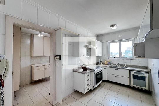 Cozinha de apartamento à venda com 3 quartos, 142m² em Vila Congonhas, São Paulo