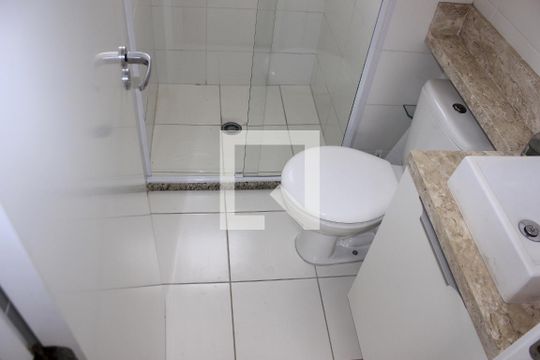 Banheiro de apartamento para alugar com 2 quartos, 40m² em Jardim Albertina, Guarulhos