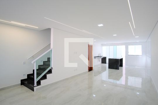 Sala de casa para alugar com 4 quartos, 250m² em Vila Carrão, São Paulo