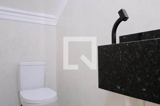 Lavabo de casa para alugar com 4 quartos, 250m² em Vila Carrão, São Paulo