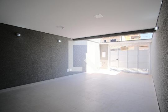 Garagem de casa para alugar com 4 quartos, 250m² em Vila Carrão, São Paulo