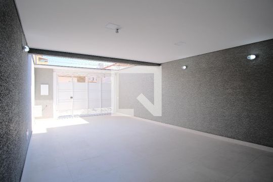 Garagem de casa para alugar com 4 quartos, 250m² em Vila Carrão, São Paulo