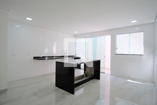 Cozinha de casa para alugar com 4 quartos, 250m² em Vila Carrão, São Paulo