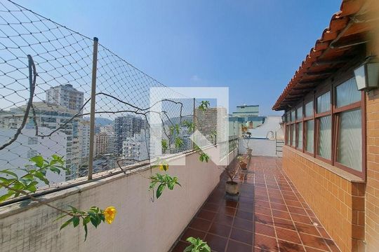 Apartamento à venda com 3 quartos, 180m² em Icaraí, Niterói