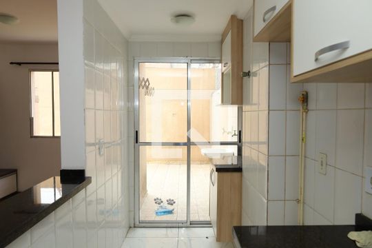 Cozinha de apartamento à venda com 2 quartos, 58m² em Vila Santa Teresinha, São Paulo