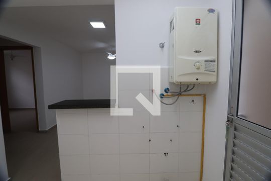 Cozinha e Área de Serviço de apartamento à venda com 2 quartos, 47m² em São José, Canoas