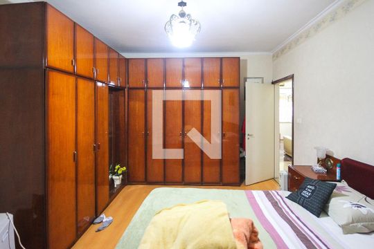 Quarto 2 de casa à venda com 3 quartos, 300m² em Jardim Teresa, São Paulo