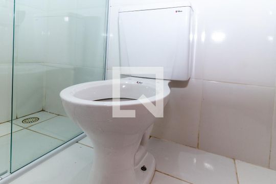 Banheiro de apartamento para alugar com 1 quarto, 39m² em Penha de França, São Paulo