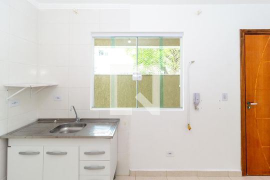 Cozinha de apartamento para alugar com 1 quarto, 39m² em Penha de França, São Paulo