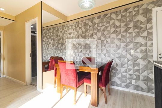 Sala de apartamento para alugar com 2 quartos, 49m² em Jardim Celeste, São Paulo